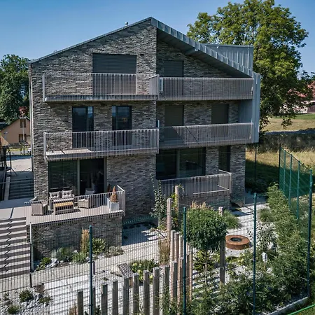 Apartmanova Pod Stitmi *