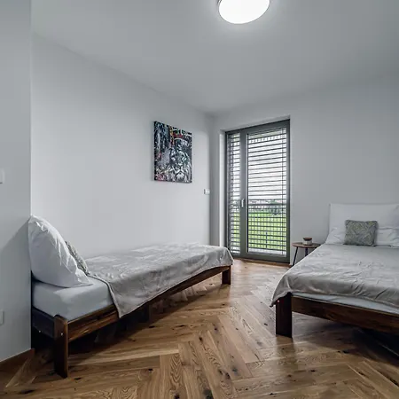 Apartmanova Pod Stitmi * Stará Lesná