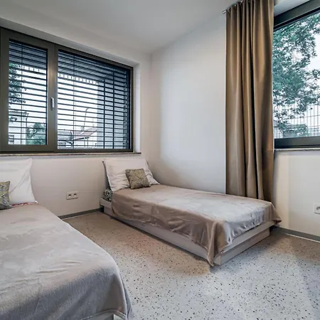 Apartmanova Pod Stitmi דירה Stará Lesná
