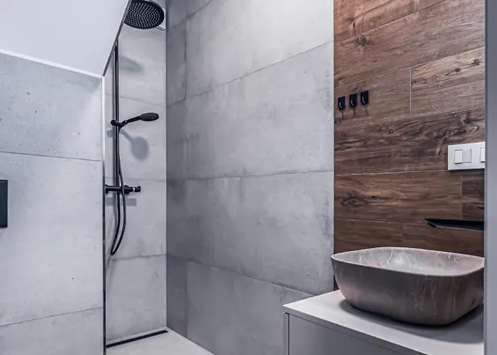 Apartmanova Pod Stitmi شقة